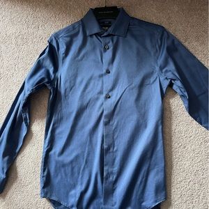 Kenneth Cole Awearness Slim Fit Non Iron Men’s Dress Shirt Blue Size Small